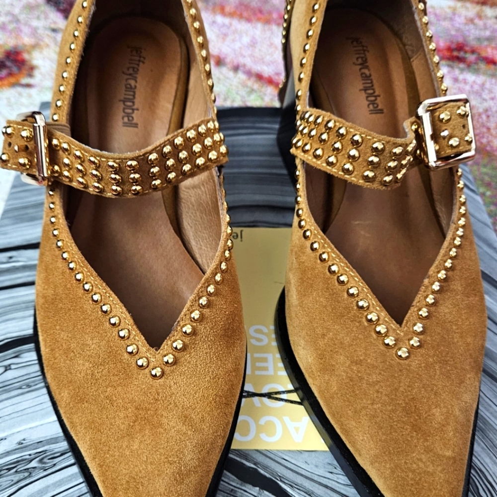 Jeffery campbell walk about pump tan with gold trim 9.5 never worn